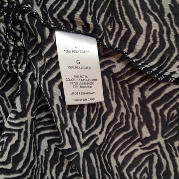 Miley Cyrus button down blouse - Picture 3 of 4